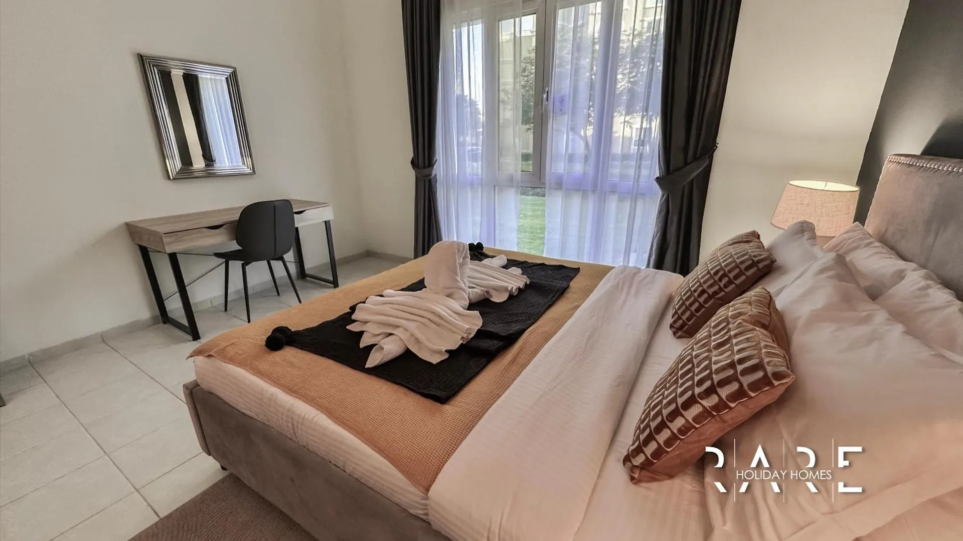 Apartment Rare Holiday Homes - Near Ibn Battuta Mall - Garden View - Mogul Cluster - Building# 204 - Rg09 - Discovery Gardens Dubai