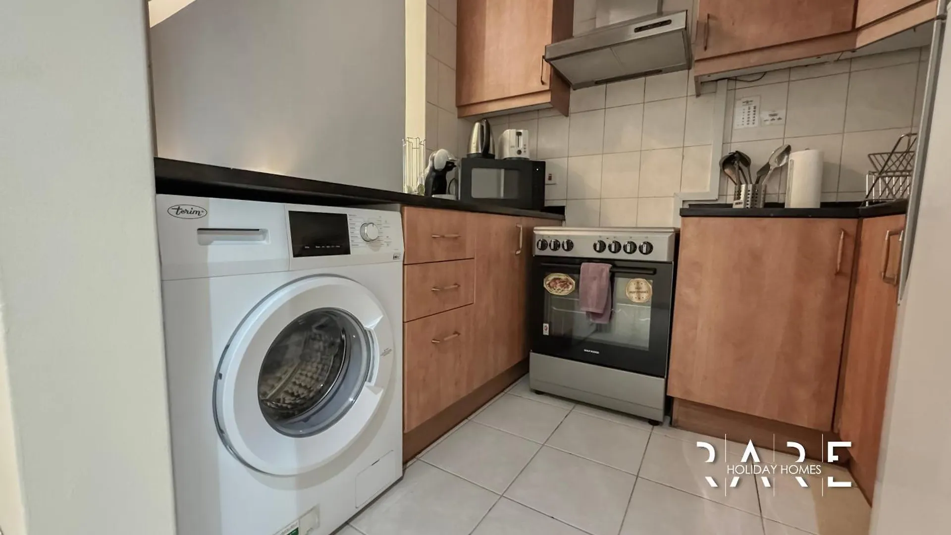 Apartment Rare Holiday Homes - Near Ibn Battuta Mall - Garden View - Mogul Cluster - Building# 204 - Rg09 - Discovery Gardens Dubai