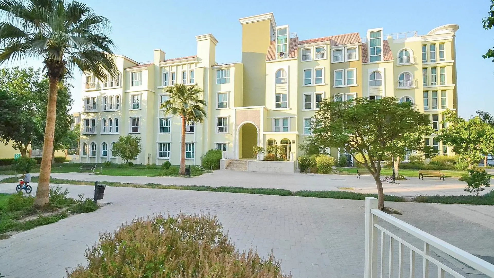 Rare Holiday Homes - Near Ibn Battuta Mall - Garden View - Mogul Cluster - Building# 204 - Rg09 - Discovery Gardens Dubai United Arab Emirates